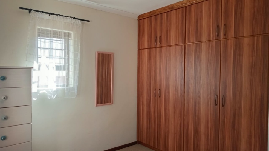 To Let 1 Bedroom Property for Rent in Kleinmond Western Cape